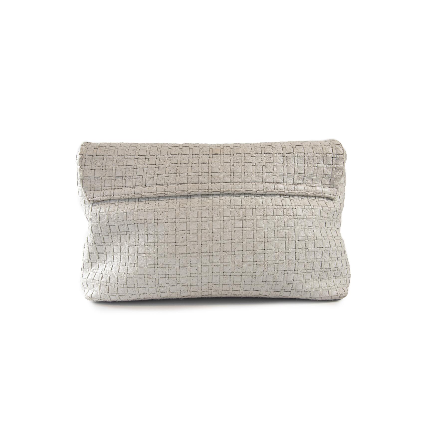 dg2404-back